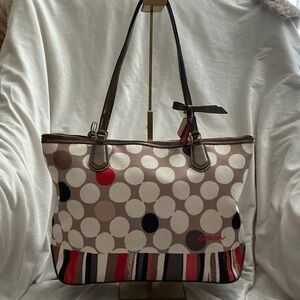 Coach Poppy Watercolor Polka Dot Print Accented By a Striped Border 😍